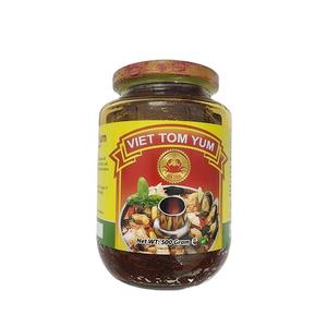 VIET TOM YUM 500 grammes Bouteille en verre – Concentré épicé pour fondue, emballage en boîte, marinades culinaires de qualité alimentaire supérieure - Product Image 1