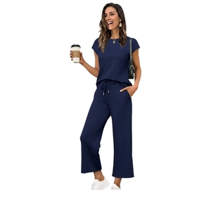 Conjunto Deportivo de Verano de 2 Piezas para Mujer, Top Deportivo de Manga Larga, Shorts Midi por Encima de la Rodilla, Tejido Transpirable de Poliéster y Elastano, Estampado Digital - Product Image 4