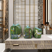 Étui pliable léger et durable en coton matelassé indien, imprimé à la main, motif floral, fermeture éclair, écologique et réutilisable