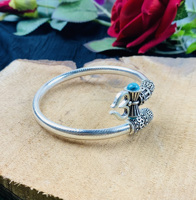 Venta al por mayor directa de fábrica: Brazalete Shiva hecho a mano con engaste de bisel para hombre, chapado en plata 925, modelo KJ0447 de Krittika Jewelers, ideal para fiestas.