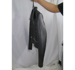 Chaqueta corta de cuero genuino tejido negro para mujer, impermeable, diseño personalizado, de invierno, con cierre de cremallera, de piel de vaca, al por mayor - Product Image 3