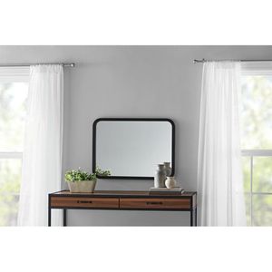 Miroir mural rectangulaire noir à bords arrondis de 22x30 pouces - Product Image 2