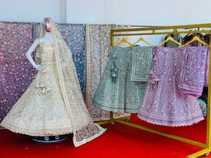 Big Flair Bridal Elegance Vestido de secuencia pesada para adultos Traje de boda con diamantes y Allover Net Dupatta Zarkan Stones - Product Image 6