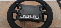 Poignées en caoutchouc PU personnalisées OEM + plaque de volant en fibre de carbone pour volant de jeu en fibre de carbone Roues de course Sim