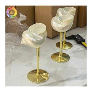 Copas de Vino Elegantes de Concha Marina Hechas a Mano, Decoración Costera para el Hogar, Copas de Vino de Concha Marina Hechas a Mano, Decoración Costera de Lujo - Product Image 2