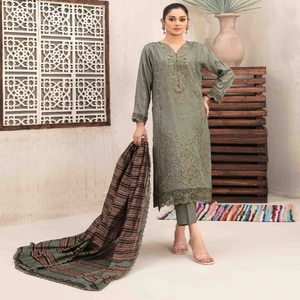 Elegante Tawakkal Jacquard de tres piezas para damas Hermosa ropa de fiesta India pakistaní con bordado hecho de viscosa - Product Image 2