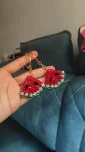 Porte-clés brodé à la main de qualité supérieure avec des détails floraux complexes et un design élégant - Product Image 5