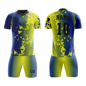 Ensemble d'uniformes de football personnalisés pour hommes, blanc, jaune et noir, avec maillot à manches courtes et short assorti, imprimé graphique - Product Image 6