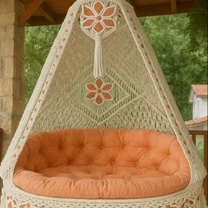 Fauteuil suspendu en macramé, chaise suspendue en macramé, hamac bohème en macramé, chaise suspendue faite à la main - Product Image 1