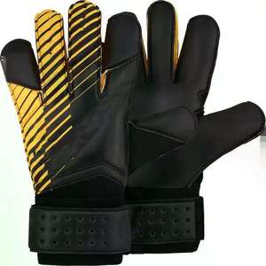 Gants de gardien de but de football noir et jaune, respirants, protection des doigts en PVC, sangle de poignet réglable, entraînement en plein air, unisexe - Product Image 1