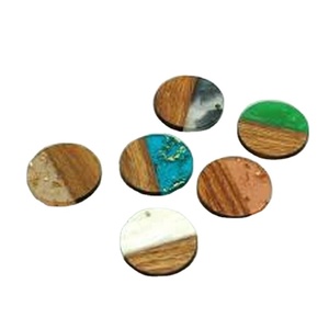Sous-verres en bois en résine époxy sous-verres faits à la main en résine hexagonale en bois sous-verres personnalisés café thé tasse à vin sous-verres - Product Image 1