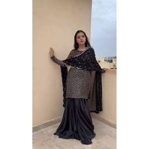 Conjunto de traje de talla XL para fiesta con hilo y trabajo de secuencia para un aspecto elegante - Product Image 3