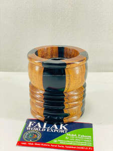 Quemador de incienso de resina y madera de lujo, perfecto para crear una fragancia relajante para el hogar, rituales de meditación y tiempo de relajación. - Product Image 4