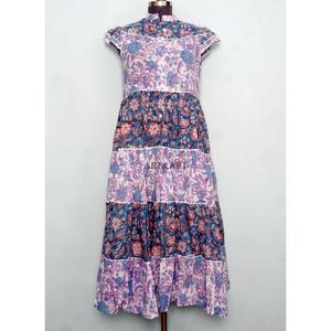Robe longue d'été moderne pour femme 100 % coton à imprimé floral, écologique, élégante pour les fêtes, décontractée pour le quotidien, avec boutons décoratifs - Product Image 1
