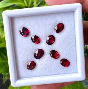 Pierre précieuse naturelle de grenat rhodolite, taille variée, pierre rouge-violette pour la fabrication de bijoux, pierre de naissance de janvier, vente en gros Zubeda Gems 20 Ct - Product Image 6