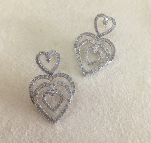 Pendientes Colgantes de Diamantes Redondos en Forma de Corazón para Mujer, 1.75 Cttw, Engaste de Puntas, Uso Diario, Plata de Ley 925, Joyería Moderna - Product Image 1