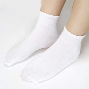 Premium qualité Nylon Grip nouvel été coton homme chaussettes courtes mode respirant homme bateau chaussettes confortables chaussettes décontractées - Product Image 5