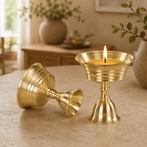 Support de bougie Diya en laiton massif, lampe à huile traditionnelle pour la Puja hindoue, la méditation, l'autel, le temple domestique, la décoration spirituelle, la décoration de festival - Product Image 3