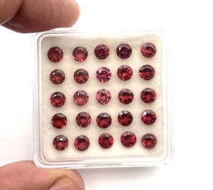 Pierre précieuse naturelle grenat du Mozambique, facettée, rouge, taille ronde, plusieurs tailles disponibles pour la fabrication de bijoux - Product Image 6