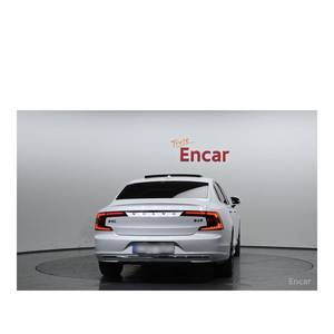 Volvo S90 B6 AWD Ultimate 2024 con Volante a la Izquierda, Caja de Cambios Automática, Asientos de Cuero, Cámara Trasera, Solo 30,560 km de Kilometraje - Product Image 4