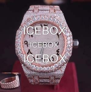 Montre en acier inoxydable avec diamants Moissanite glacés, cadran en verre de luxe Hip Hop, résistance à l'eau 10 bars, fermoir de bracelet personnalisable - Product Image 2