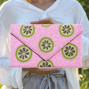 กระเป๋าคลัทช์ลูกปัดแก้วลายดอกไม้เขตร้อนรับรองโดย MS Handicraft รูปทรงและสีสันปรับแต่งได้ กระเป๋าสะพายข้างแบบโซ่สไตล์เม็กซิกันสำหรับงานเทศกาล - Product Image 3