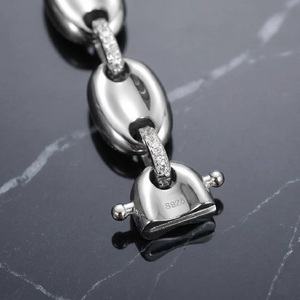 Cadena cubana de diamantes completa, chapada en oro sobre plata de ley S925 con diamantes de moissanita, cadenas finas de estilo hip hop en venta. - Product Image 6