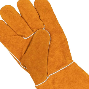 Gants de soudage industriels chauffants de qualité supérieure, résistants au feu, en cuir personnalisé pour le travail et la soudure - Product Image 5