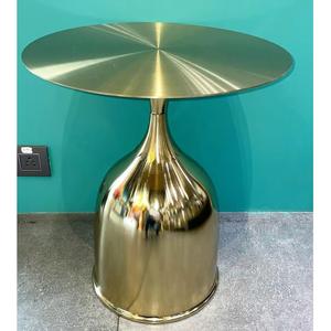 Mesa Auxiliar Moderna de Metal Plateado con Patas Metálicas Redondas para Sala de Estar, Estilo Moderno - Product Image 1