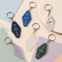 Porte-clés personnalisé en acrylique, design anime créatif et mignon, pour hôtel/motel, avec logo et numéro de chambre, étanche, léger, protection, tendance