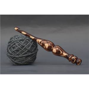 Aguja de ganchillo de resina con diseño único y mango ergonómico grande para manos con artritis, accesorio de costura artesanal de lujo - Product Image 3