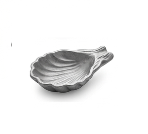 Bol en aluminium coulé doré en forme de coquille, poli, fait main, décoratif, style glamour, idéal pour offrir - Product Image 3
