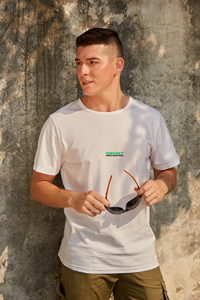 เสื้อยืดแขนสั้นทรงเข้ารูปสำหรับผู้ชาย คอกลม ผ้าเจอร์ซีย์ลำลอง 100% ผ้าฝ้ายถัก พิมพ์ลายโลโก้ด้านหลัง - Product Image 4