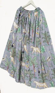 Falda larga para mujer hecha a mano con estampado de tigre - Product Image 3