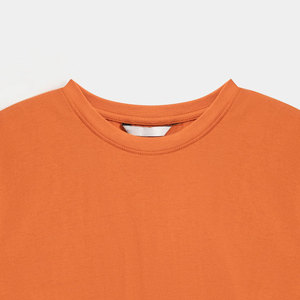 เสื้อยืดสีพื้นสำหรับผู้หญิง ผ้าฝ้ายผสมเนื้อนุ่ม แขนสั้น สวมใส่สบาย เหมาะสำหรับฤดูร้อน น้ำหนักเบา กระชับพอดีตัว - Product Image 4