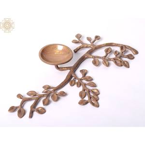 Bougeoirs et lanternes de branche d'arbre en laiton peints à la main de 10 pouces pour la décoration intérieure et les cadeaux fabriqués en Inde - Product Image 1