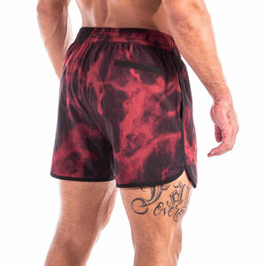 Pantalones Cortos Deportivos para Hombre con Gráfico de Llama Roja y Negra - Shorts de Entrenamiento con Estampado de Llama Abstracta y Cintura Elástica - Product Image 2