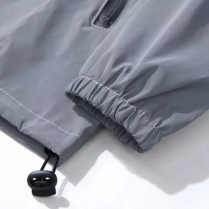 Chaqueta Cortavientos Reflectante Personalizada, Impermeable, con Cambio de Color, Reactiva al Agua, para Senderismo, para Hombre, Proveedor OEM - Product Image 6