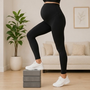 Conjunto de Maternidad de Dos Piezas, Leggings Negros con Top Corto, Transpirables, de Spandex y Nailon, Ropa de Verano para Mujer - Product Image 4