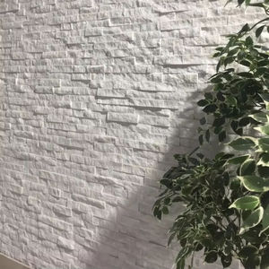 Revêtement mural moderne en marbre blanc, carreaux ignifuges pour la décoration intérieure, pierre de parement à surface rugueuse, pierre murale empilée, accents muraux en pierre - Product Image 1