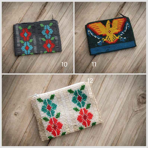 Pochette à monnaie perlée faite à la main, motif dessin animé, pochette de voyage, couleur/taille personnalisée, petite pochette à maquillage colorée en perles, sur mesure - Product Image 1