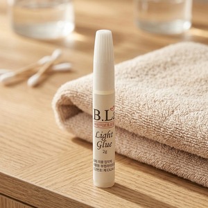 กาวติดเล็บปลอมชนิดกด 2 กรัม สูตรเฉพาะ UV รับผลิตแบรนด์ส่วนตัว OEM/ODM - Product Image 1