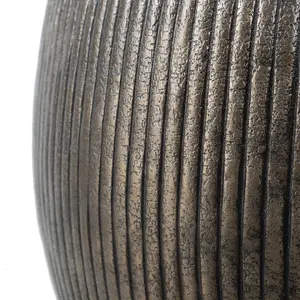 Vase à fleurs moderne de qualité supérieure pour la décoration de table, style intérieur élégant, fabricant en gros de vases à fleurs Zahid Exports - Product Image 4