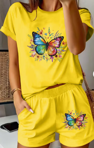 Conjunto de 2 piezas de pantalones cortos con estampado floral de mariposas amarillas para mujer, camiseta informal holgada con cuello redondo y pantalones cortos por encima de la rodilla, primavera y verano - Product Image 2