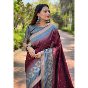 Sari en soie douce bordeaux Elite Weaves avec bordure florale et contraste tissé Zari, élégant pour club, protection solaire, séchage rapide - Product Image 2