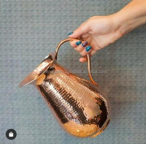 Jarra de Agua de Metal de Cobre Vintage Ecológica Hecha a Mano, Venta al por Mayor, Precio de Fábrica en India, para Beber Diariamente - Product Image 1