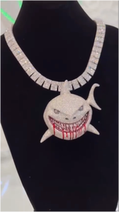 Colgante Hip Hop Personalizado de Plata de Ley 925 de Alta Calidad con Moissanita VVS, Engaste de Garra de Tiburón, Baño de Oro y Rodio, Corte Brillante Efecto Hielo - Product Image 2