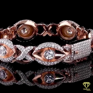 Esta pulsera de moissanita de lujo está hecha con piedras de claridad VVS de primera calidad que ofrecen un brillo intenso similar al de un diamante. - Product Image 5