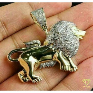1. Pendentif Lion Entièrement Détaillé avec Diamant Moissanite, Argent Sterling 925 Plaqué Or, Bijou Animalier de Luxe - Product Image 1