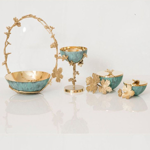 Porta Incienso Metálico con Acabado Dorado, Diseño de Hoja, Estilo Moderno de Oriente Medio, Quemador de Incienso Bukhoor - Product Image 1